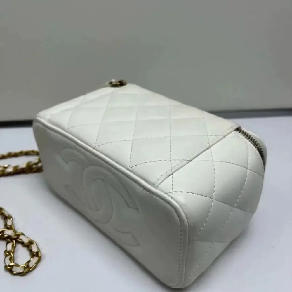 Chanel Women Pre-Loved Bag Very Good Condition